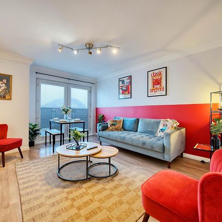 Modern 2 Bed Flat With Free Parking Lejlighed Glasgow Eksteriør billede