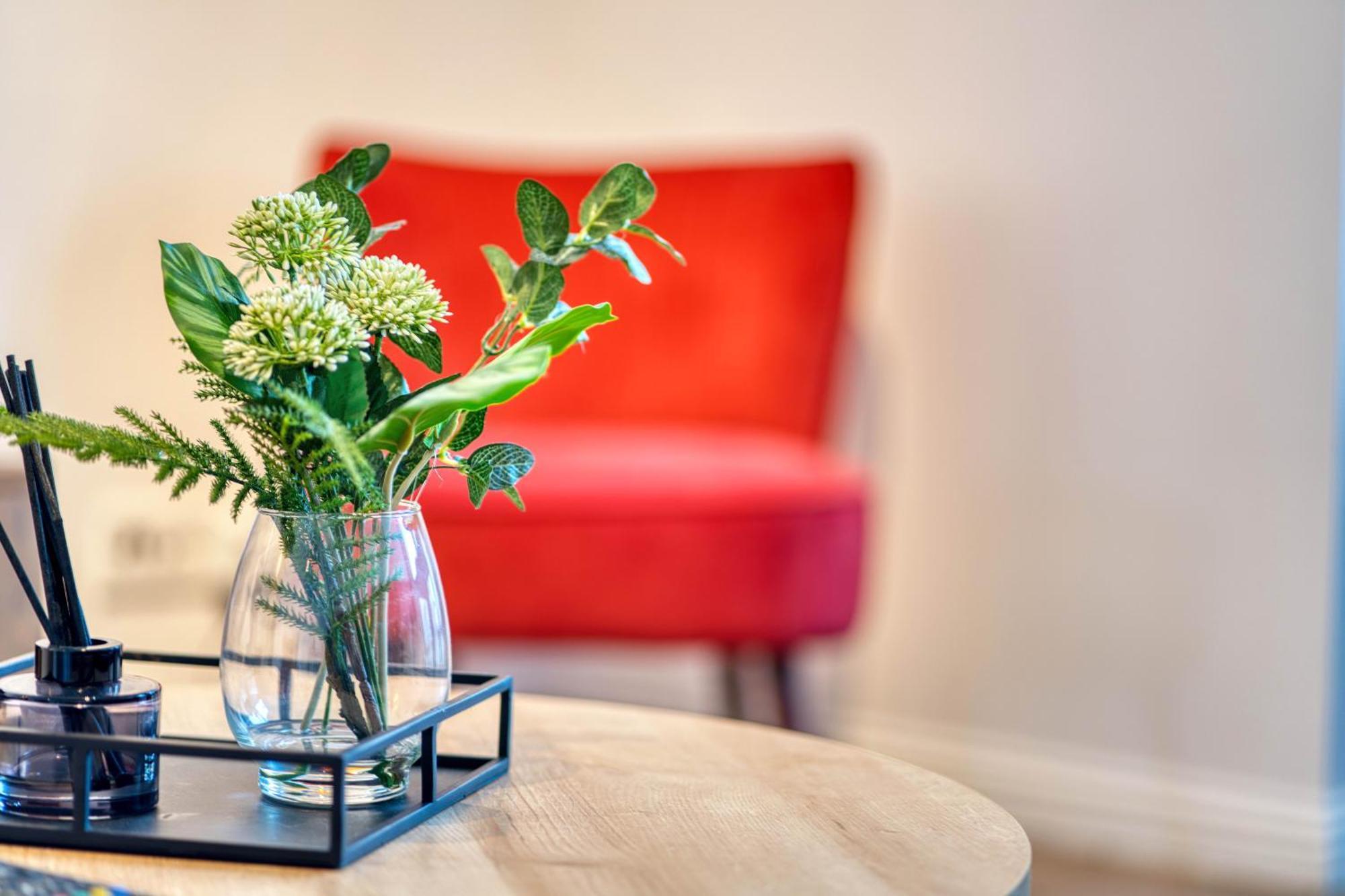 Modern 2 Bed Flat With Free Parking Lejlighed Glasgow Eksteriør billede