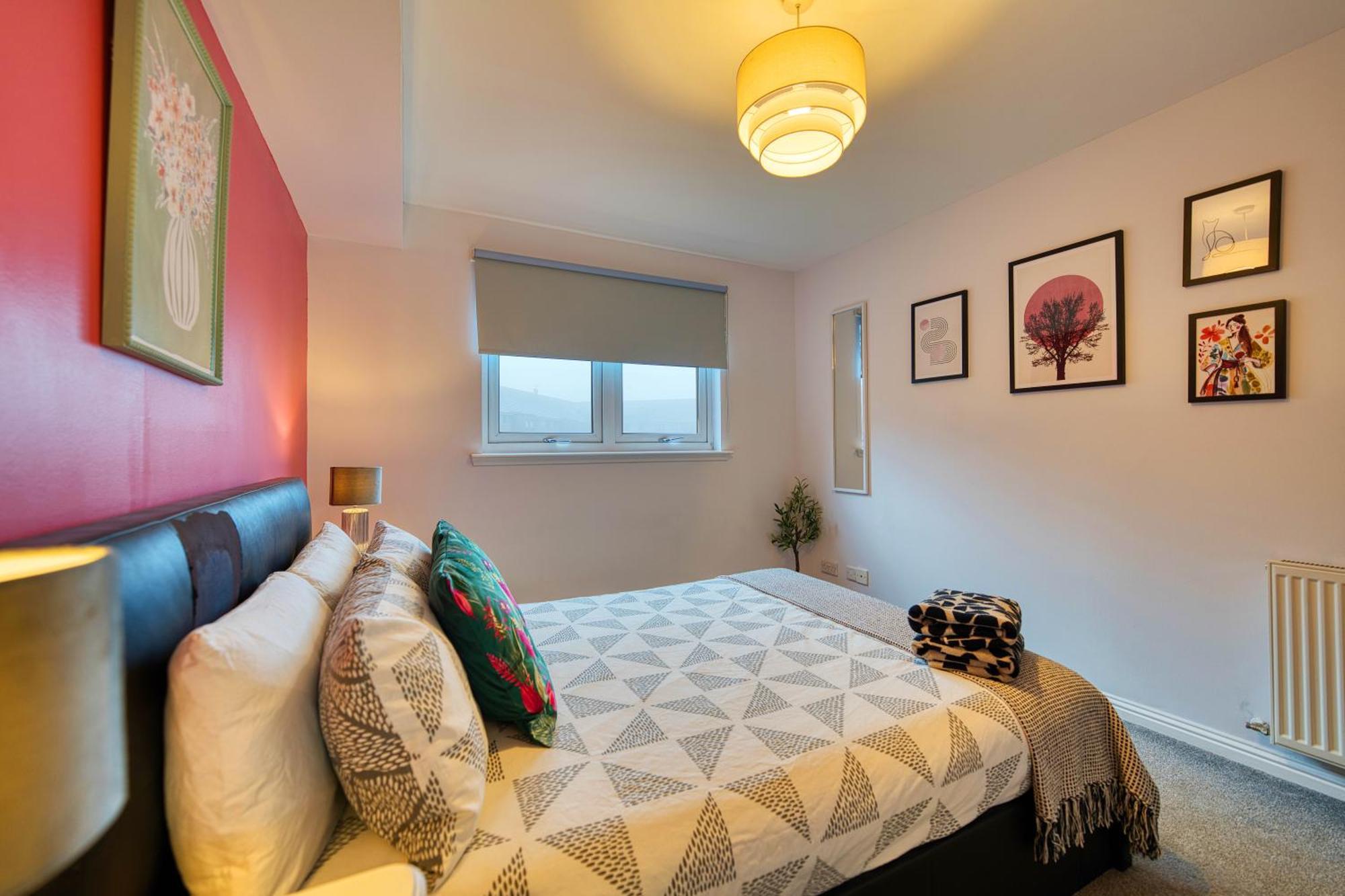 Modern 2 Bed Flat With Free Parking Lejlighed Glasgow Eksteriør billede